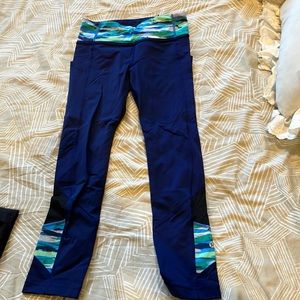 Navy blue pace rival crop